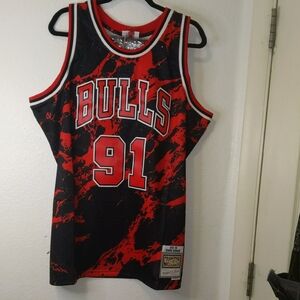 Mitchell & Ness Bulls Swingman Jersey Black Red